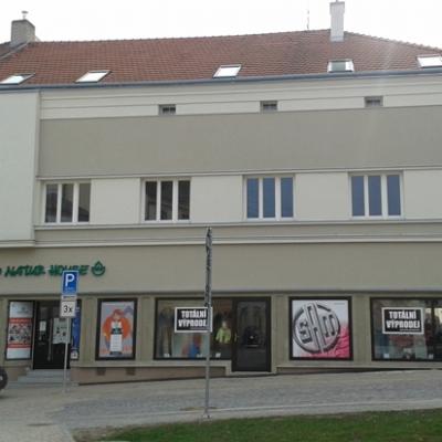 Fasáda - Divišovo náměstí, 2014